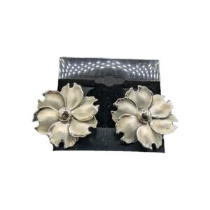 Coro Silver Toned Dogwood Flower Clip On Earrings Vintage